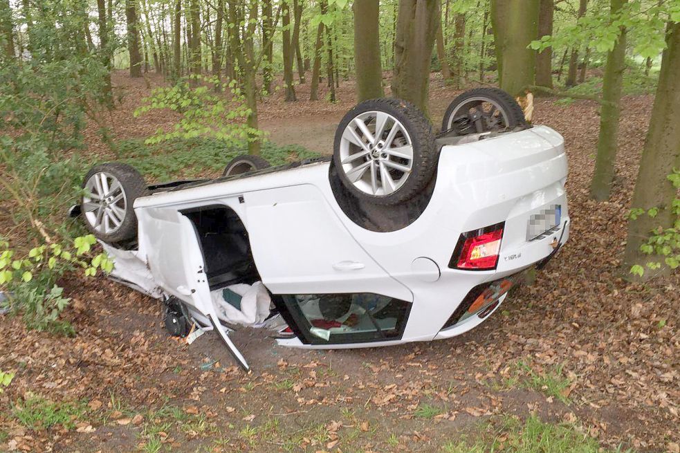 Brockzetel Auto Berschl Gt Sich Ostfriesen Zeitung