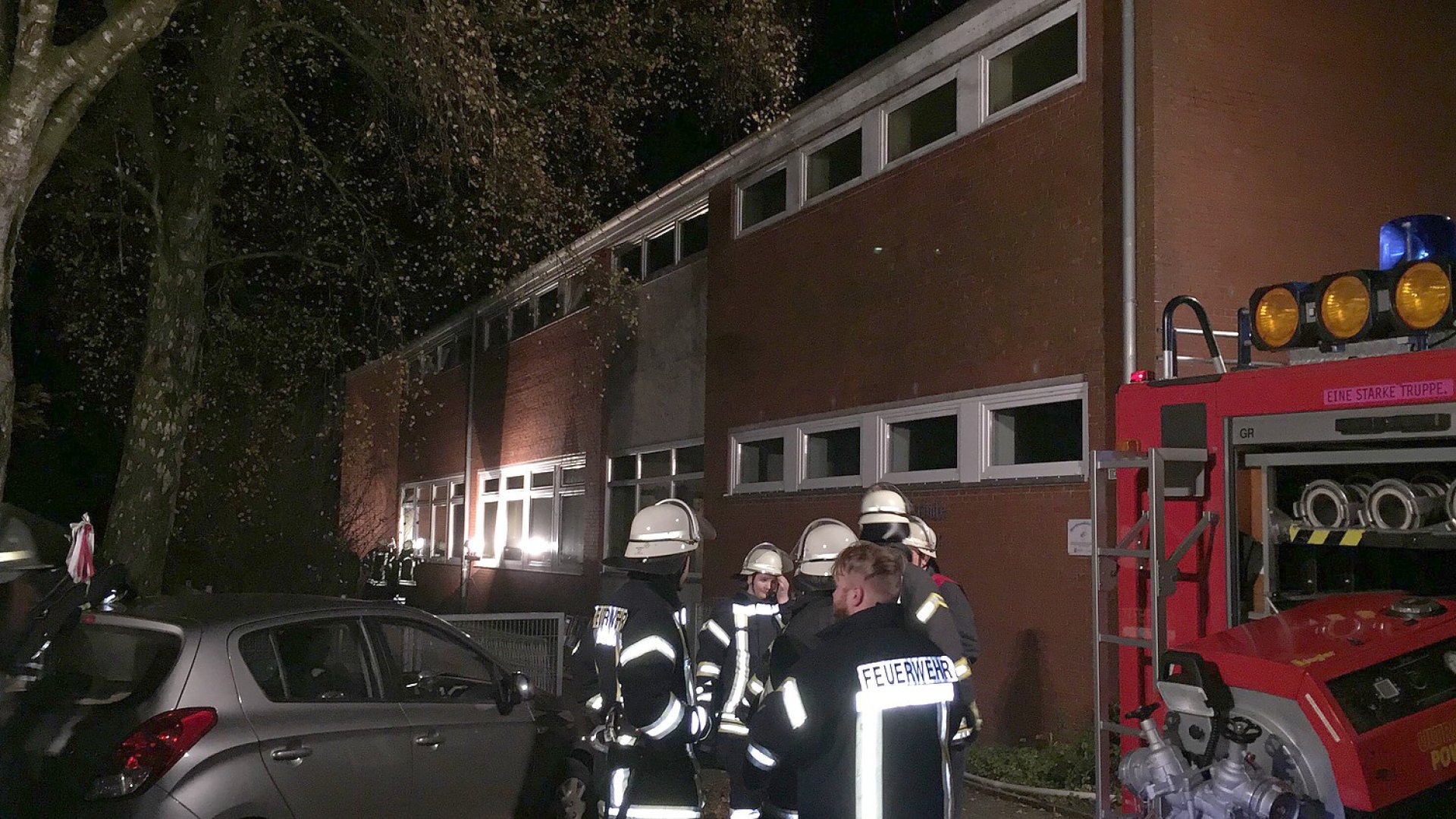 Nach Feuer in der Schule fällt Unterricht aus - Bild 1