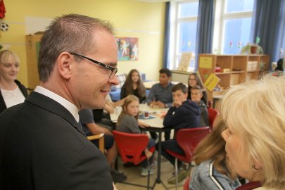 Ministerbesuch an der IGS Emden - Bild 3