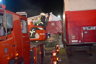 Norder Feuerwehrleute probten den Ernstfall - Bild 3