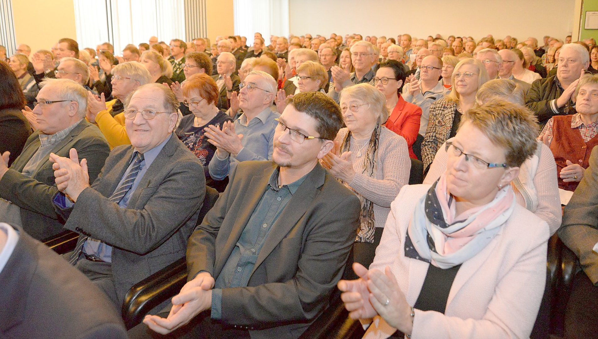 Volles Haus beim Neujahrsempfang in Moormerland - Bild 1