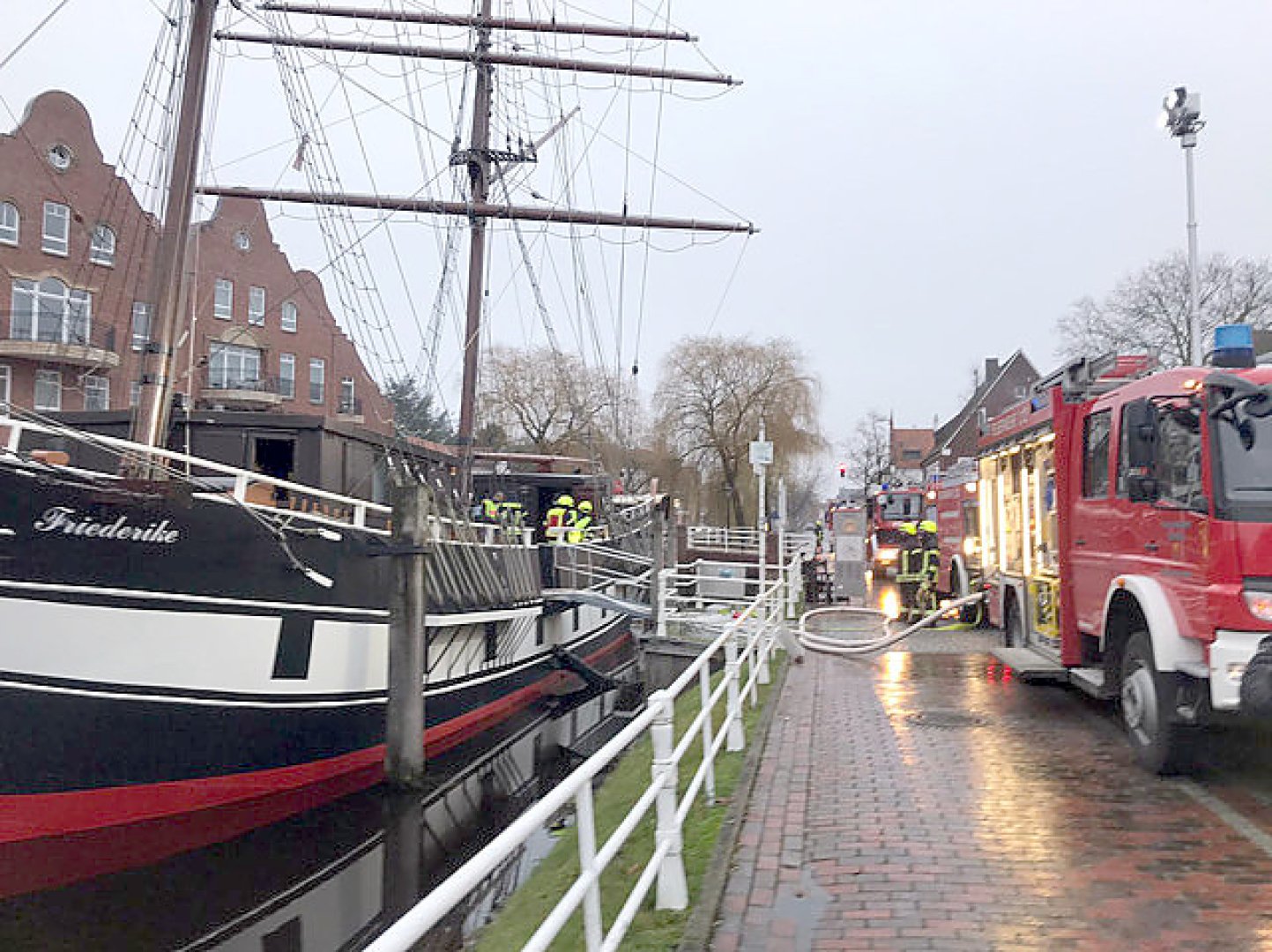 Brand auf der "Friederike von Papenburg" - Bild 8