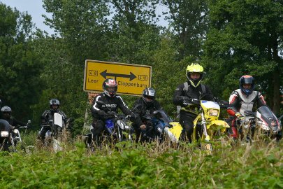 Mindestens 15.000 Motorradfahrer fuhren für Kilian - Bild 15