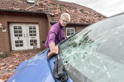 Tornado fegt über Ostfriesland - Bild 15