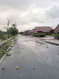 Tornado fegt über Ostfriesland - Bild 16