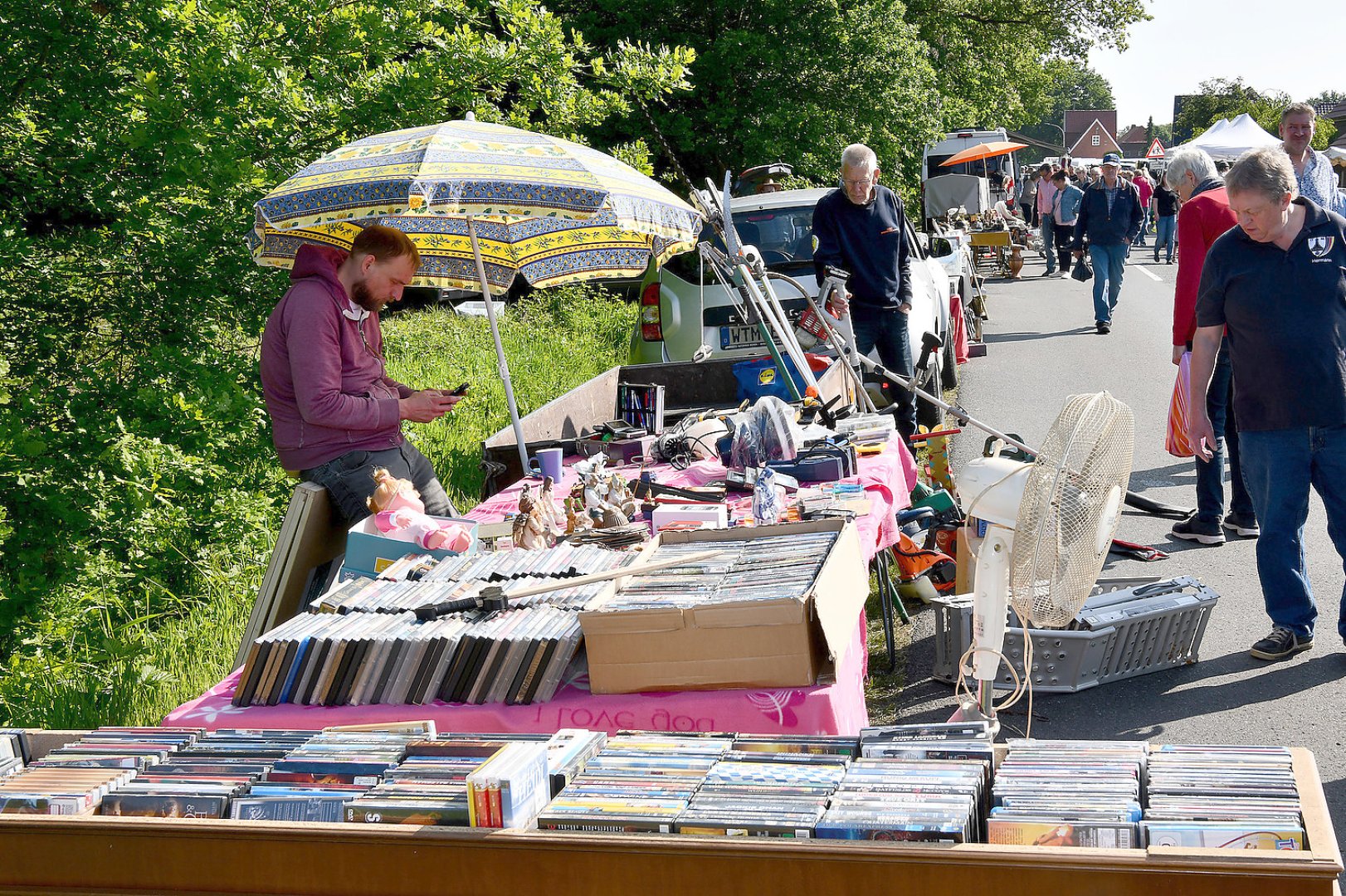 Großer Flohmarkt in Schwerinsdorf  - Bild 13