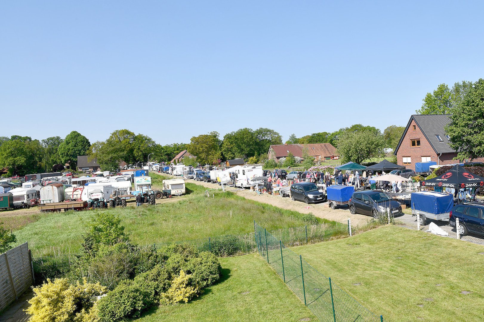 Großer Flohmarkt in Schwerinsdorf  - Bild 24