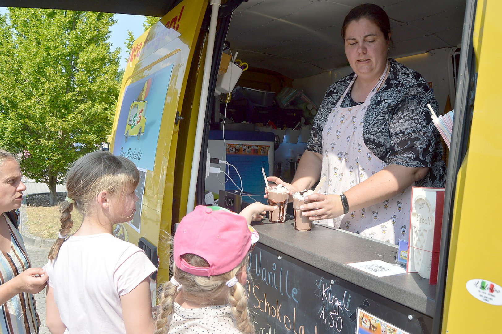 Sommerwetter bei Fehntjer Rathausfest - Bild 13