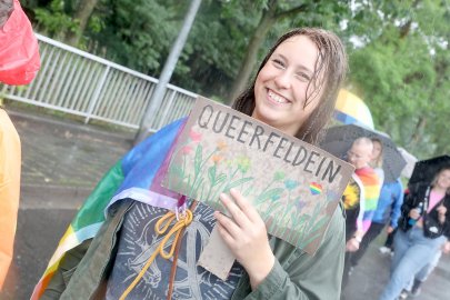 1. CSD  in Emden - Galerie 2 - Bild 3