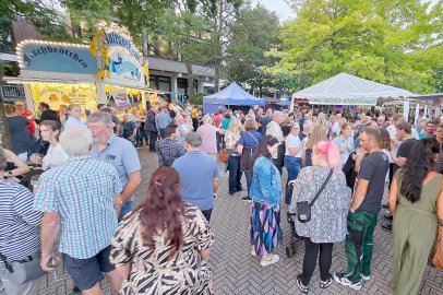 Impressionen vom Moormerländer Weinfest - Bild 10