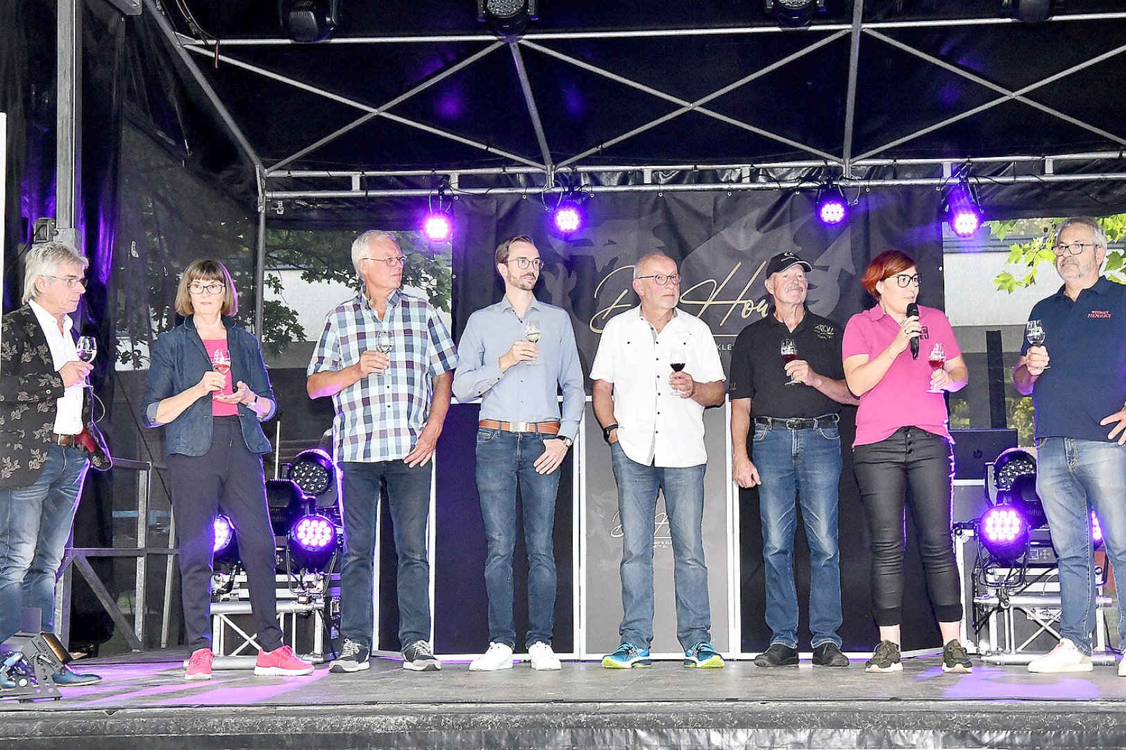 Impressionen vom Moormerländer Weinfest - Bild 16