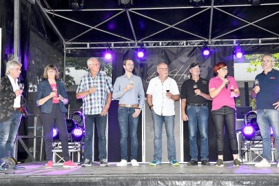 Impressionen vom Moormerländer Weinfest - Bild 16