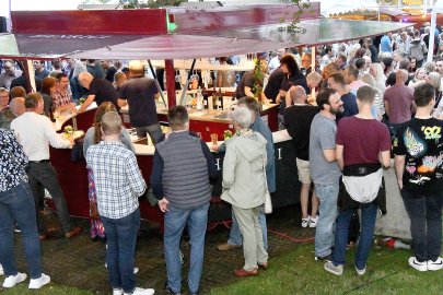 Impressionen vom Moormerländer Weinfest - Bild 29