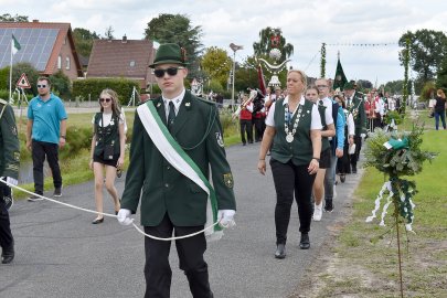 Der Schützenfest-Sonntag in Ostrhauderfehn - Bild 12