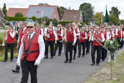 Der Schützenfest-Sonntag in Ostrhauderfehn - Bild 17