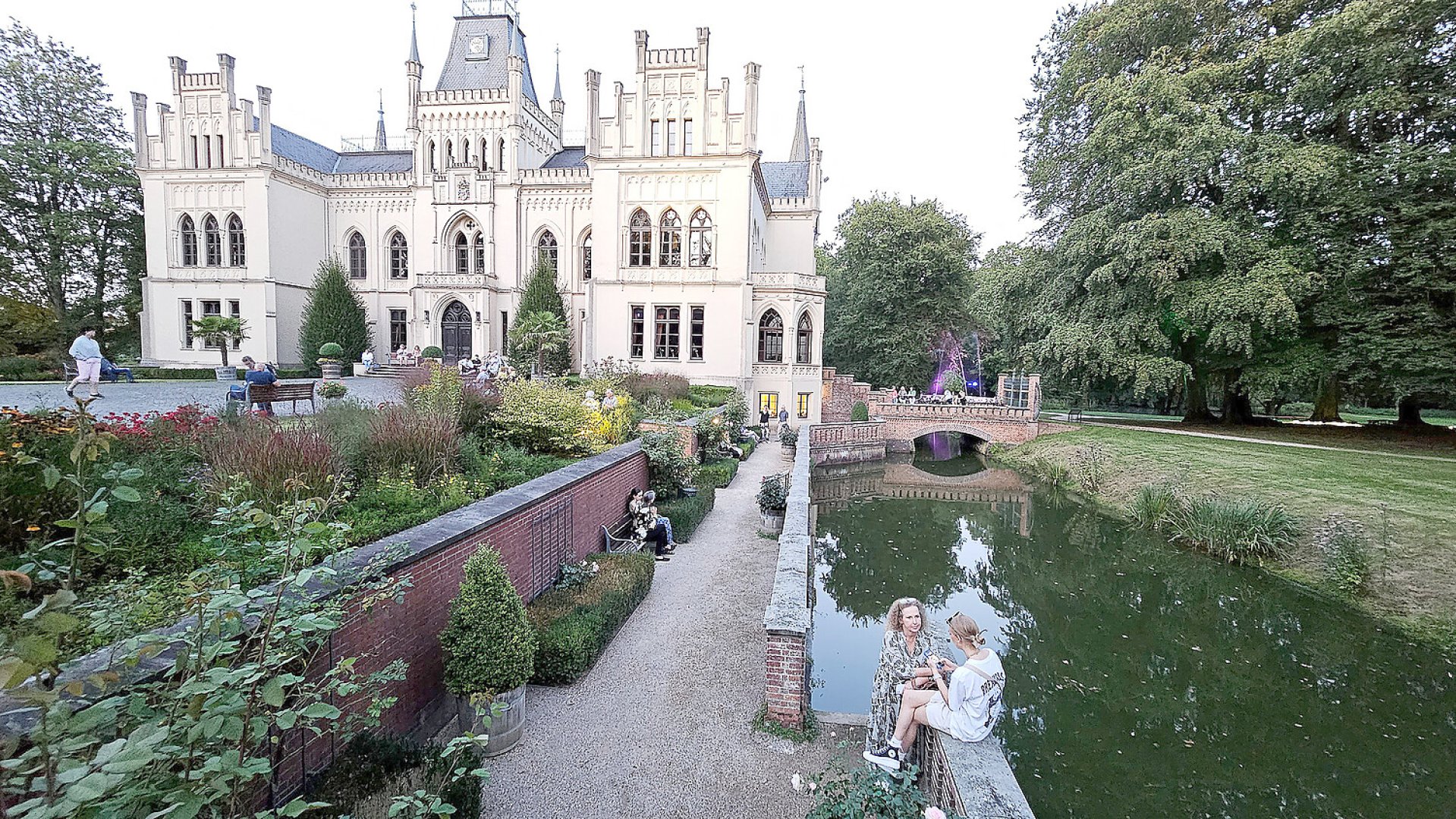 Lüch un Spööl im Leeraner Evenburg-Park - Bild 226