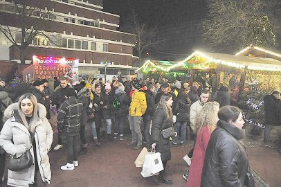 Der Weihnachtsmarkt in Leer am ersten Adventswochenende - Bild 17