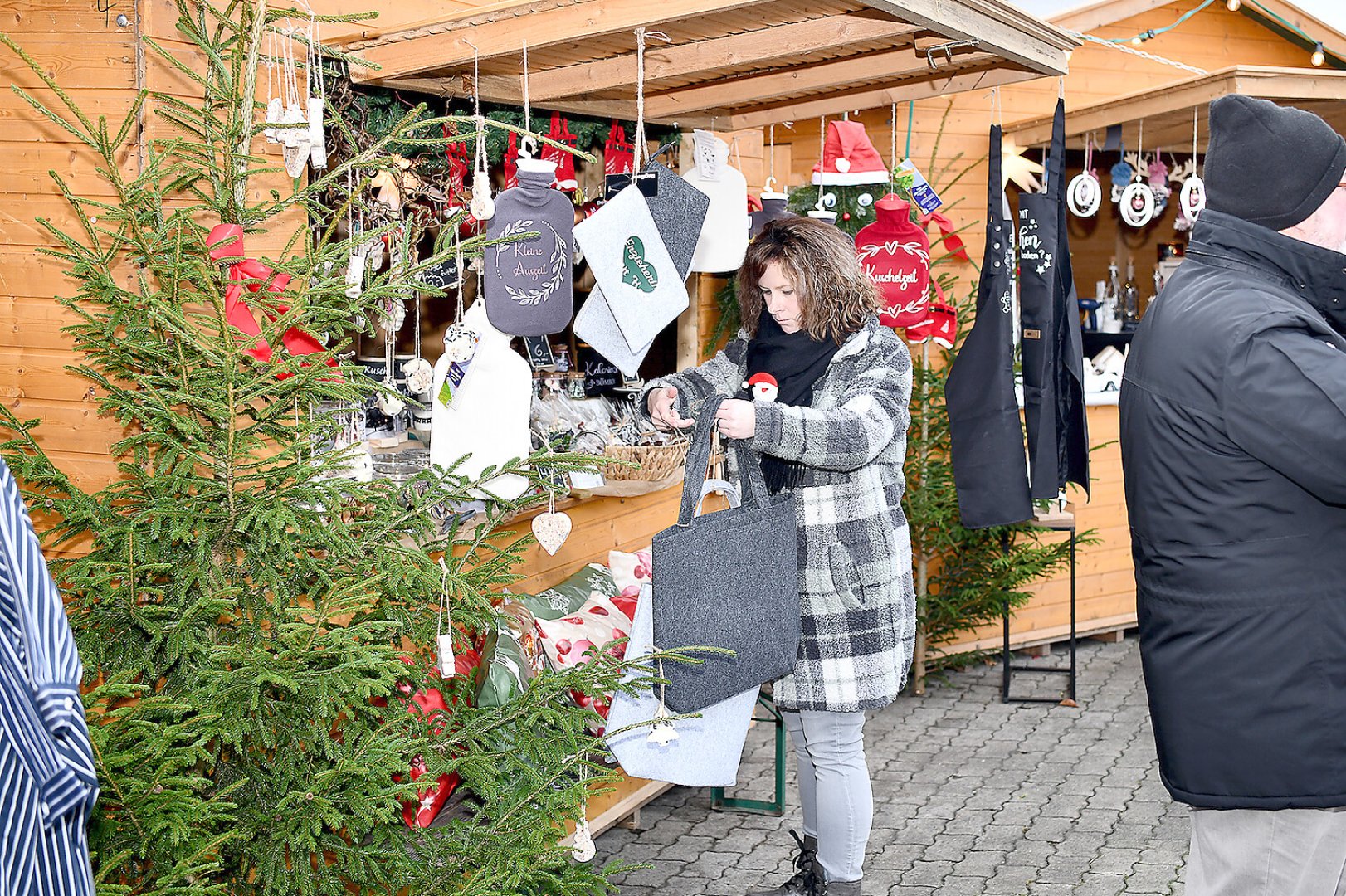 Weihnachtszauber in Jheringsfehn  - Bild 1