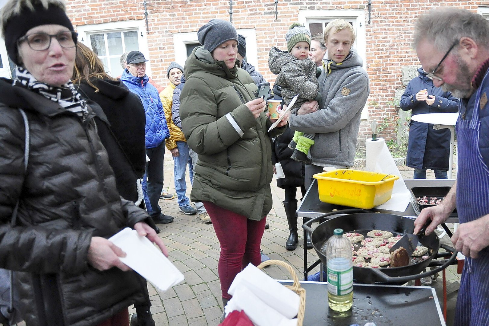 Speckendickenbraten im Kreis Leer  - Bild 1