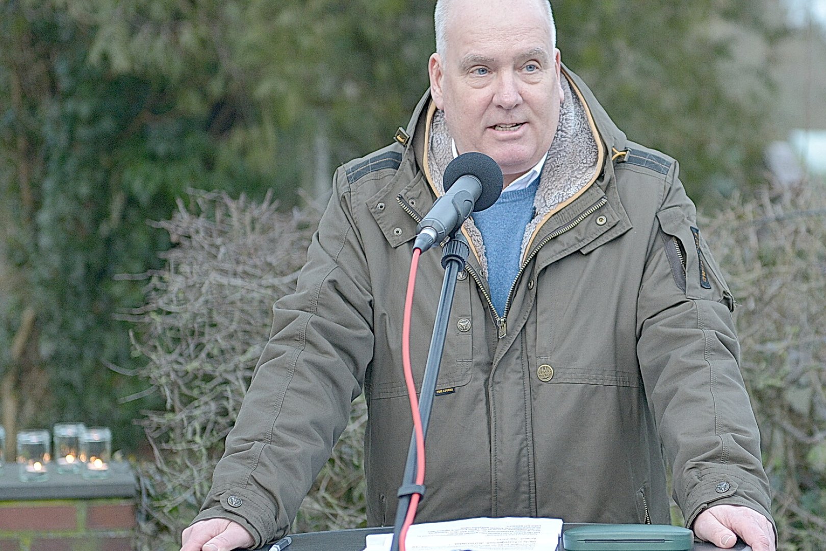 Mahnwache am jüdischen Friedhof - Bild 9