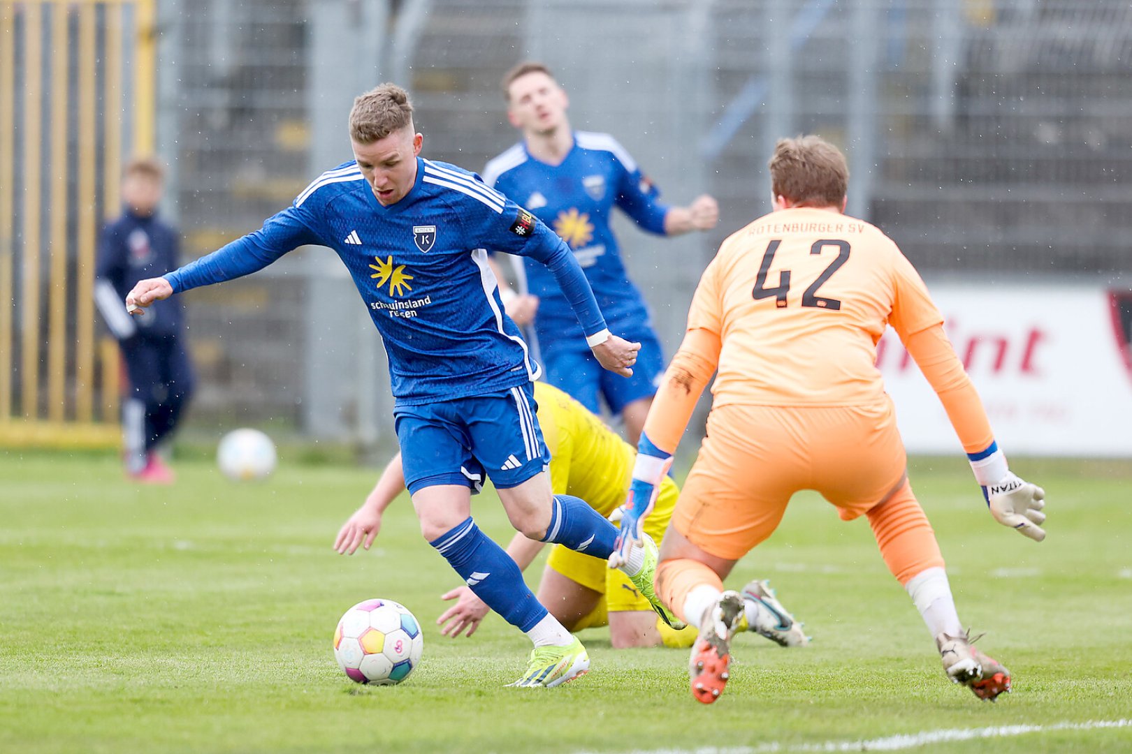 Kickers Emden gewinnt 4:0 gegen Rotenburger SV - Bild 8