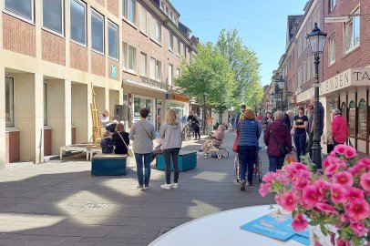 Erster Bücherflohmarkt in Emden - Bild 5