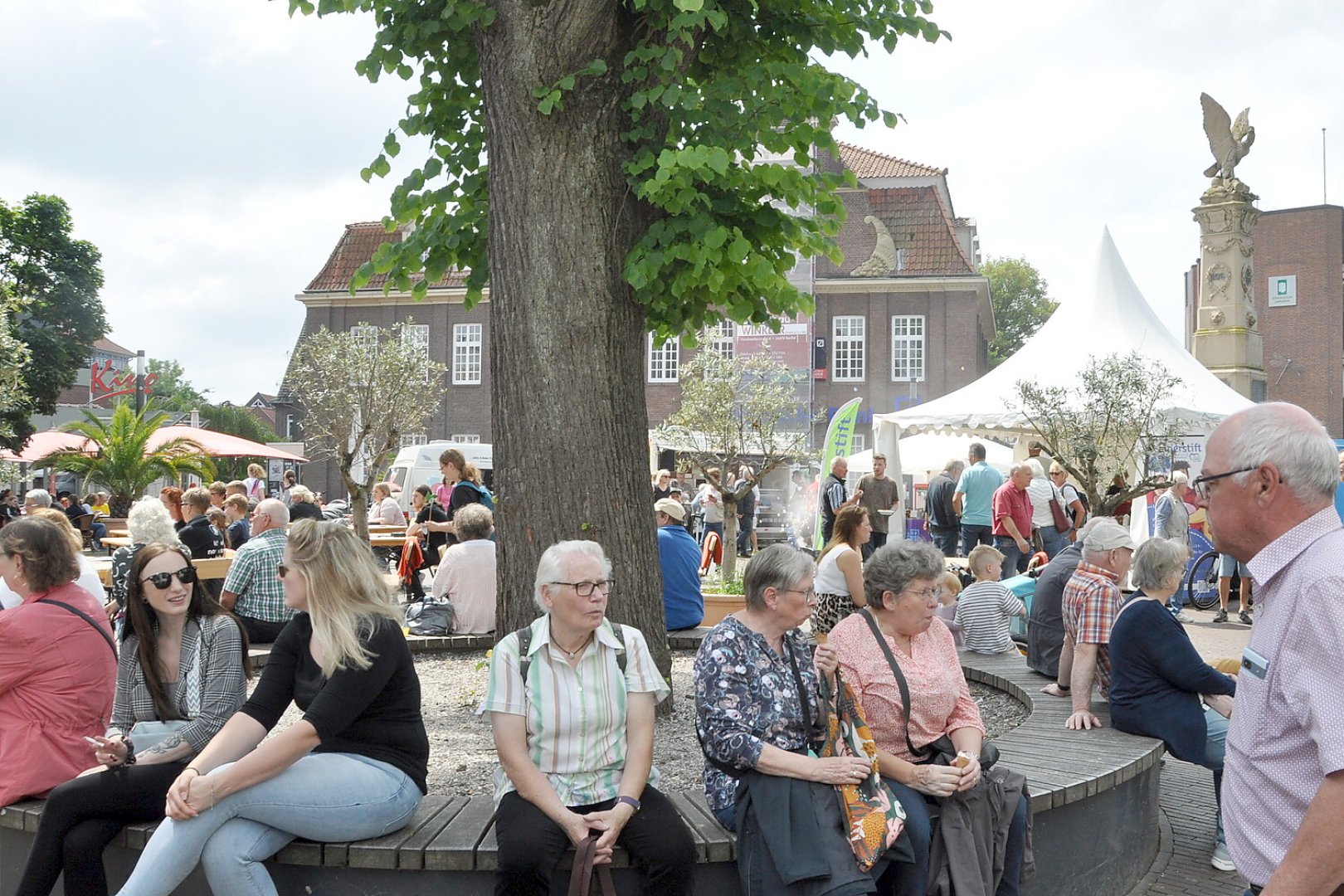 Ostfriesischer Lekkermarkt in Leer - Bild 20