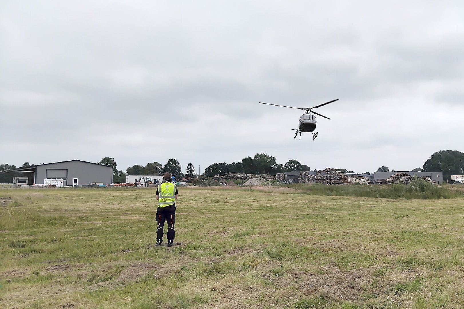 Im Gewerbegebiet Rhaudermoor  wurde gefeiert  - Bild 2