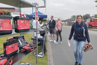 Im Gewerbegebiet Rhaudermoor  wurde gefeiert  - Bild 22