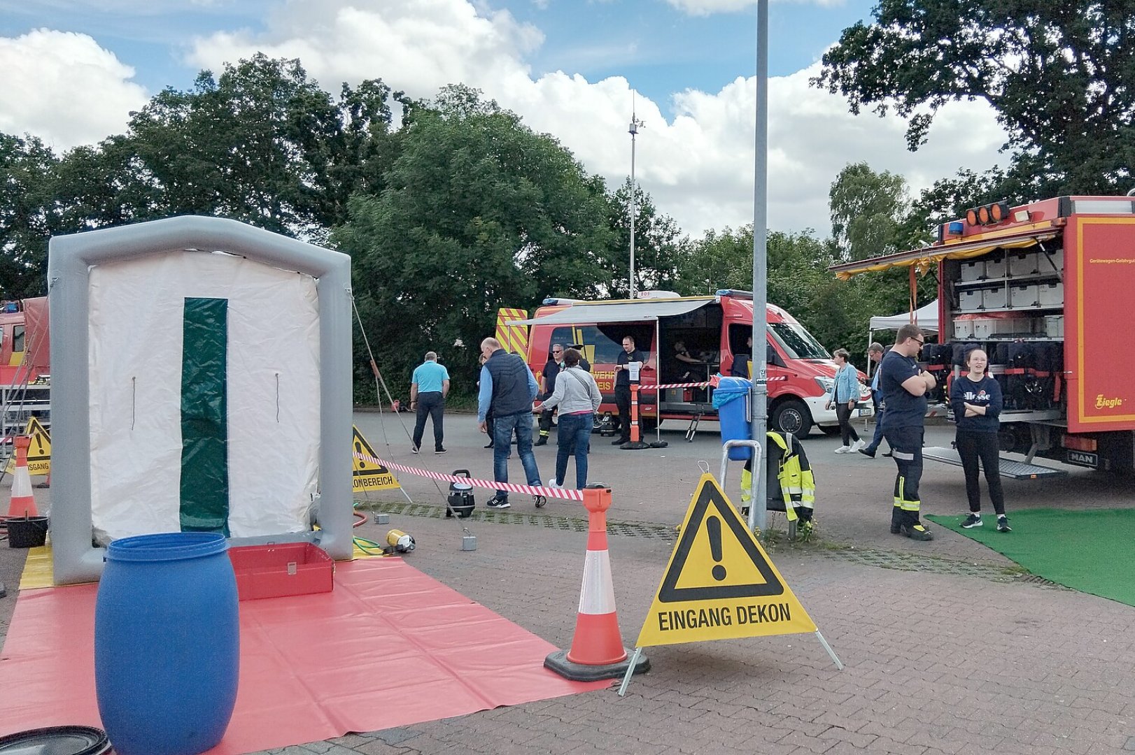 Festmeile zum Feuerwehr-Geburtstag in Flachsmeer - Bild 1