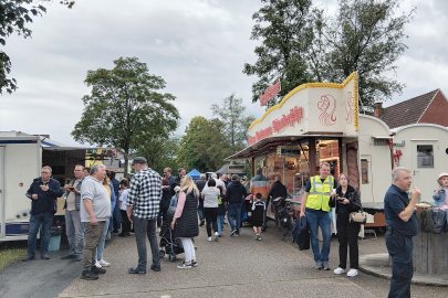 Festmeile zum Feuerwehr-Geburtstag in Flachsmeer - Bild 16