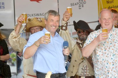 Delft- und Hafenfest in Emden - Impressionen von der Eröffnung - Bild 2