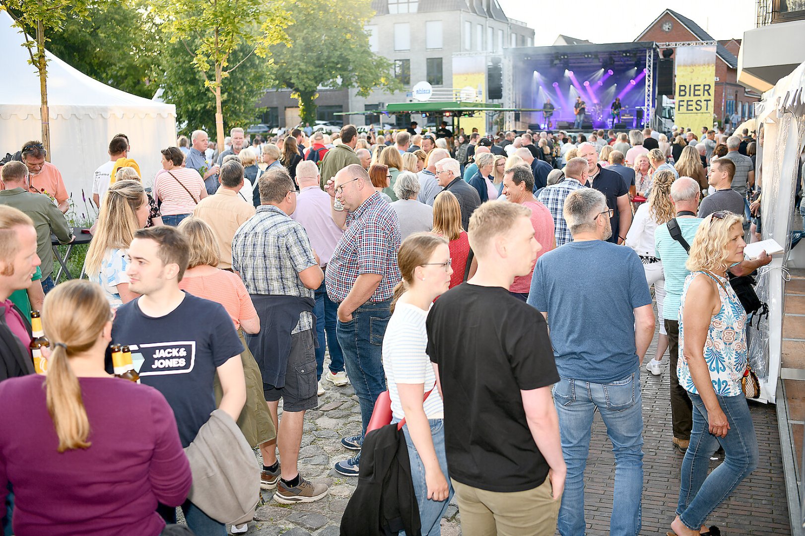 Auricher Bierfest rockt den Georgswall - Bild 25