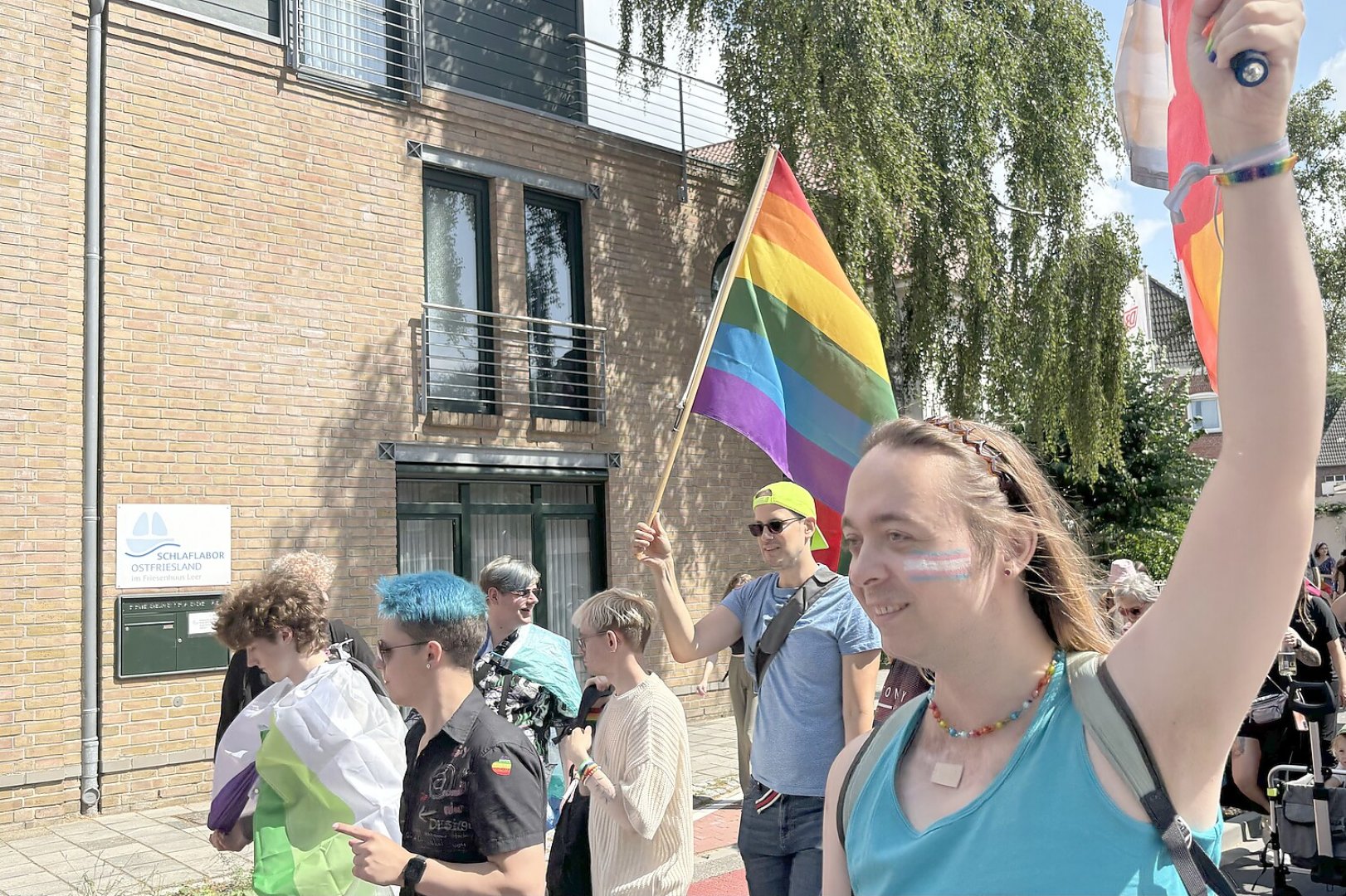 Der CSD in Leer 2024 - Bild 14