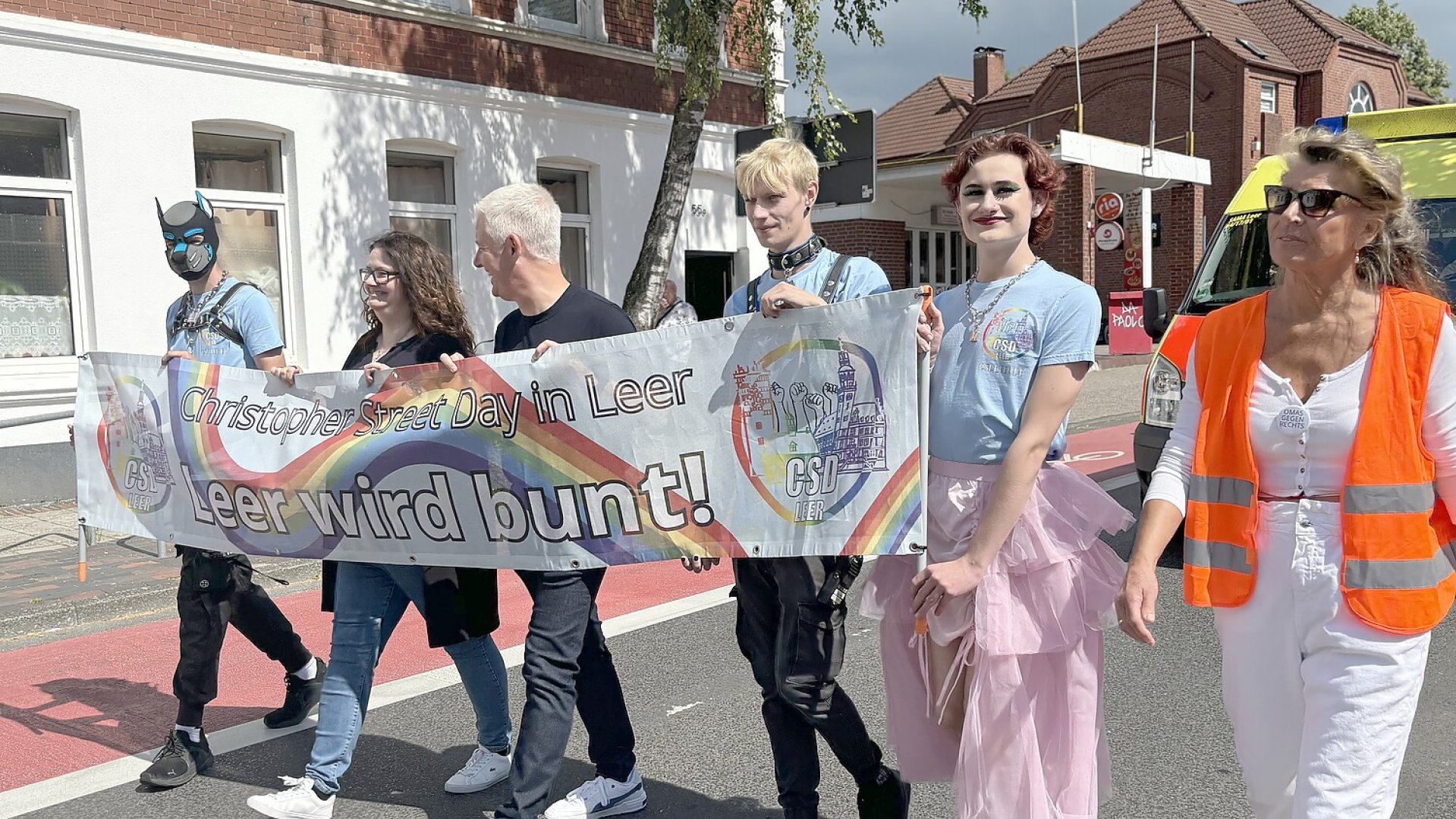 Der CSD in Leer 2024 - Bild 15