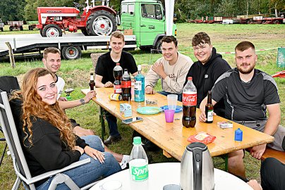 Oldtimertreffen in Veenhusen hat begonnen - Bild 7