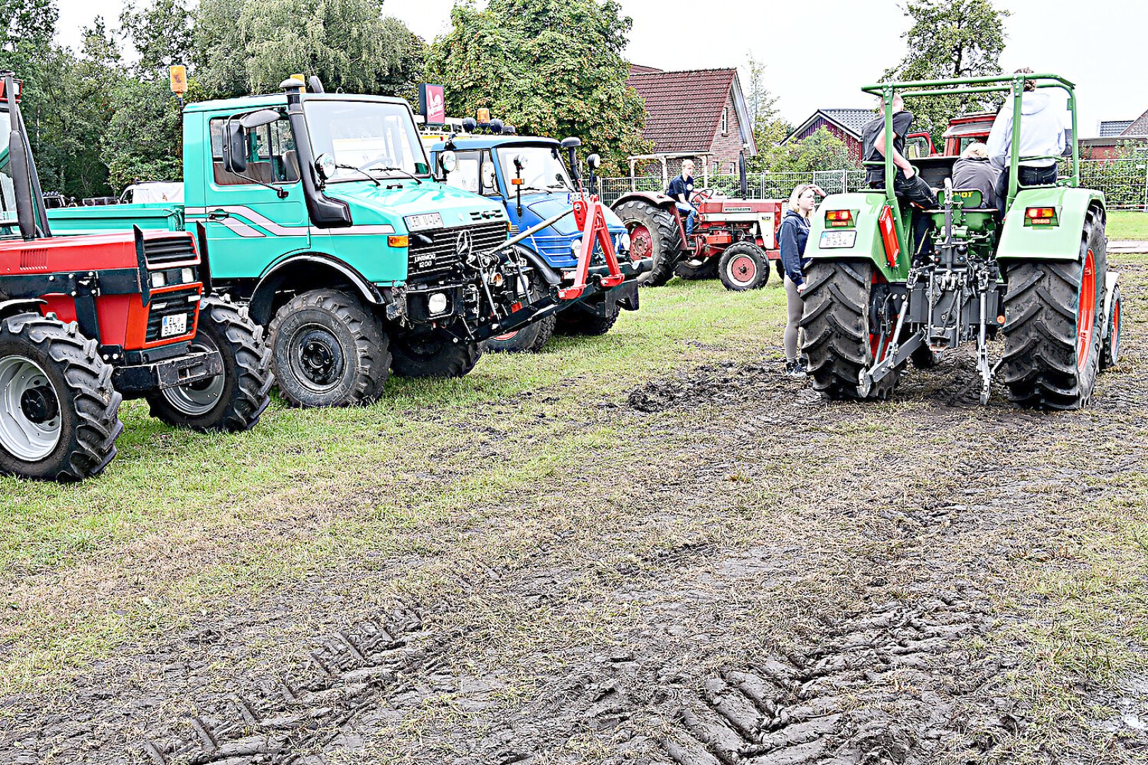 Oldtimertreffen in Veenhusen hat begonnen - Bild 18