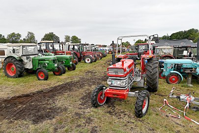 Oldtimertreffen in Veenhusen hat begonnen - Bild 50