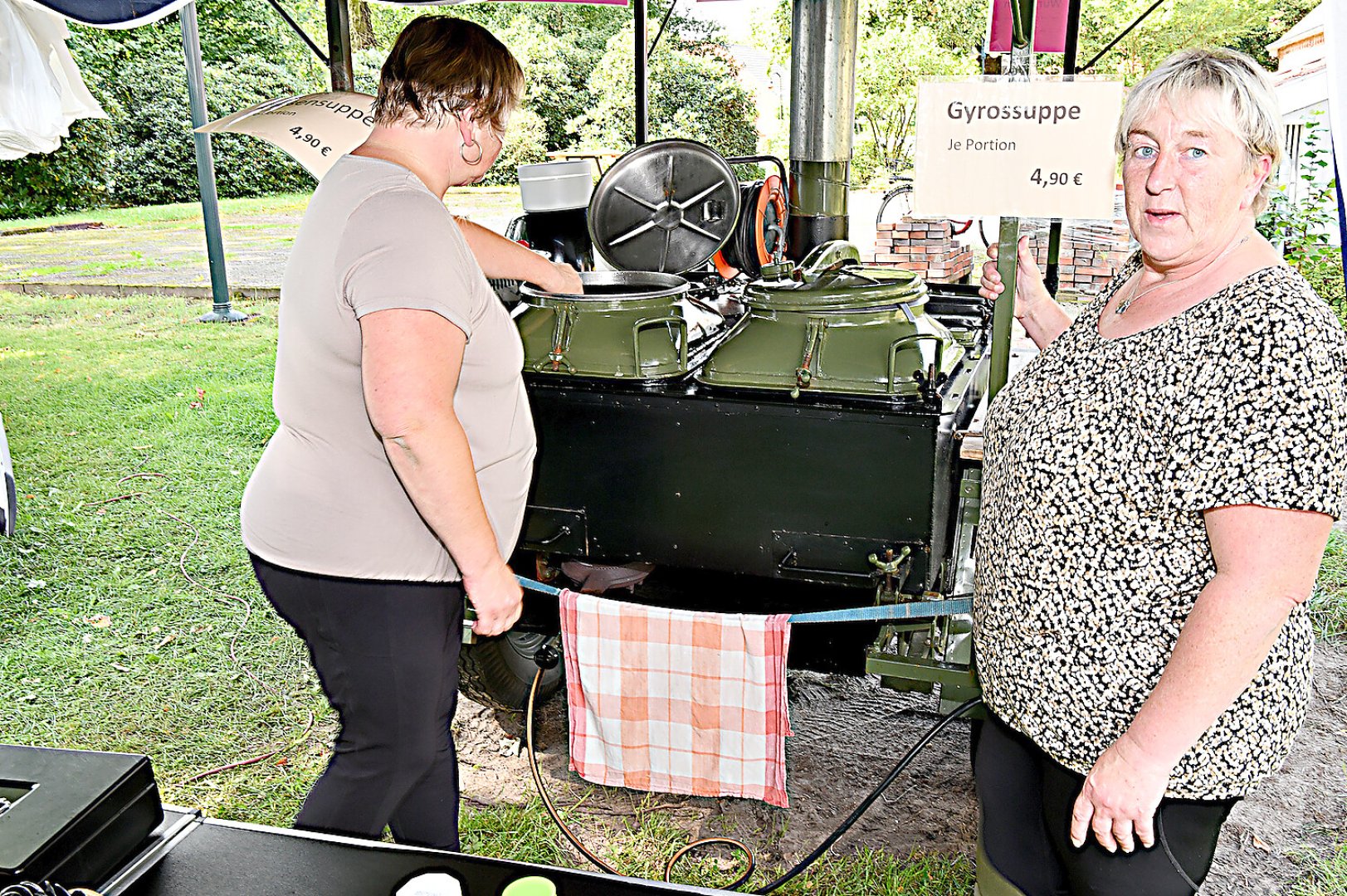 Erster Streetfood-Markt in Hesel gut besucht - Bild 7