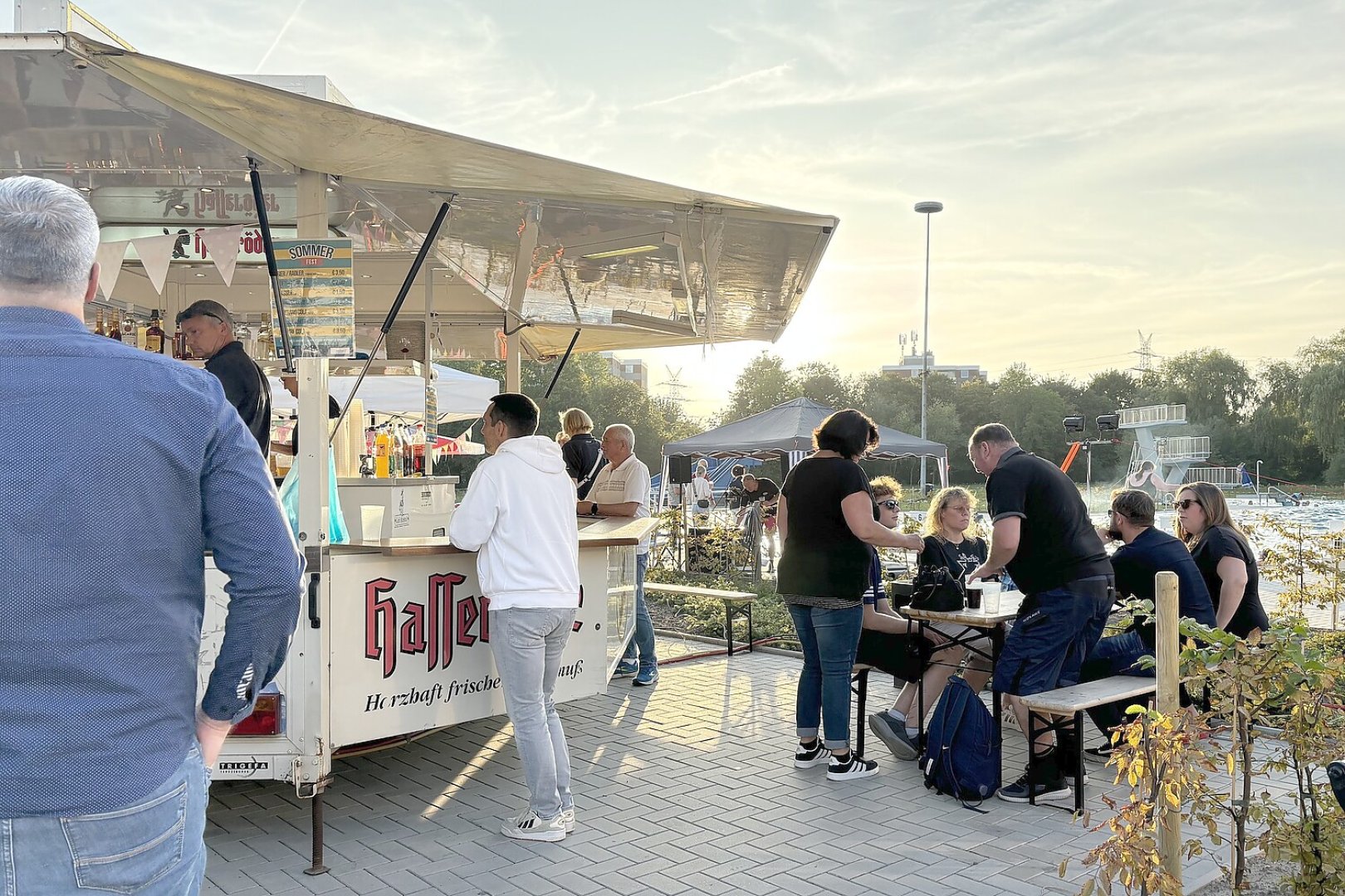 Voller Erfolg beim Sommerfest im Freibad Borssum  - Bild 11