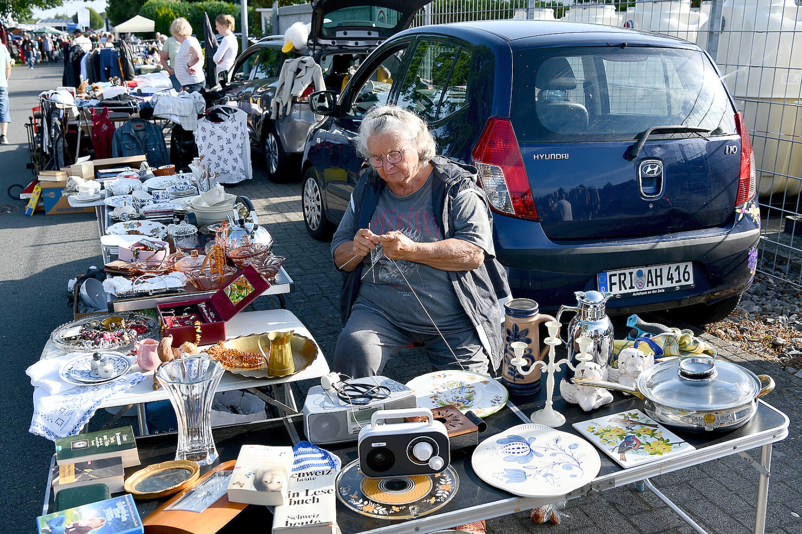 Jannburger Weg in Wiesmoor wurde zur Flohmarktmeile - Bild 13