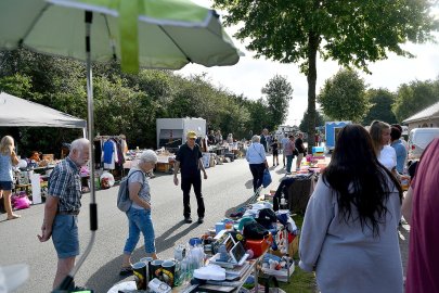 Jannburger Weg in Wiesmoor wurde zur Flohmarktmeile - Bild 24