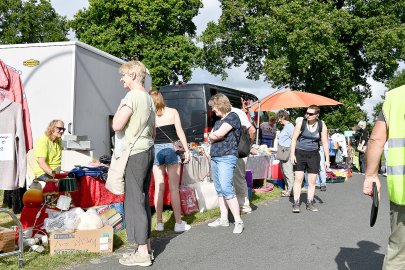 Jannburger Weg in Wiesmoor wurde zur Flohmarktmeile - Bild 55