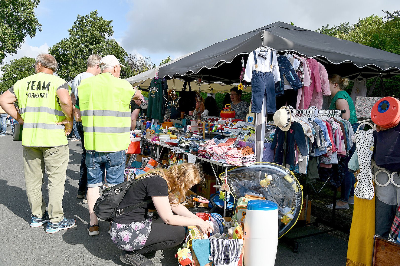 Jannburger Weg in Wiesmoor wurde zur Flohmarktmeile - Bild 57