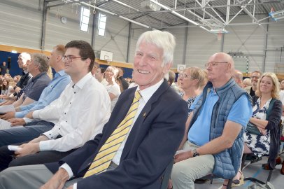 Festakt am Gymnasium in Rhauderfehn - Bild 10