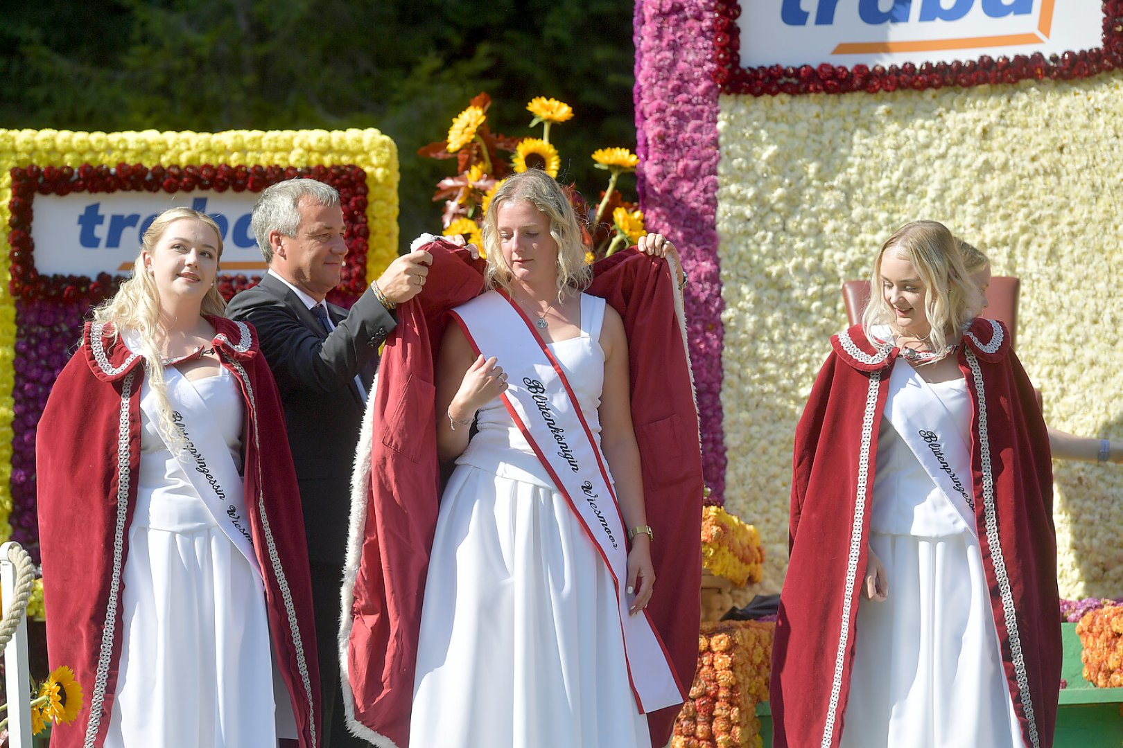 Wahl des Königshauses beim Blütenfest - Bild 70