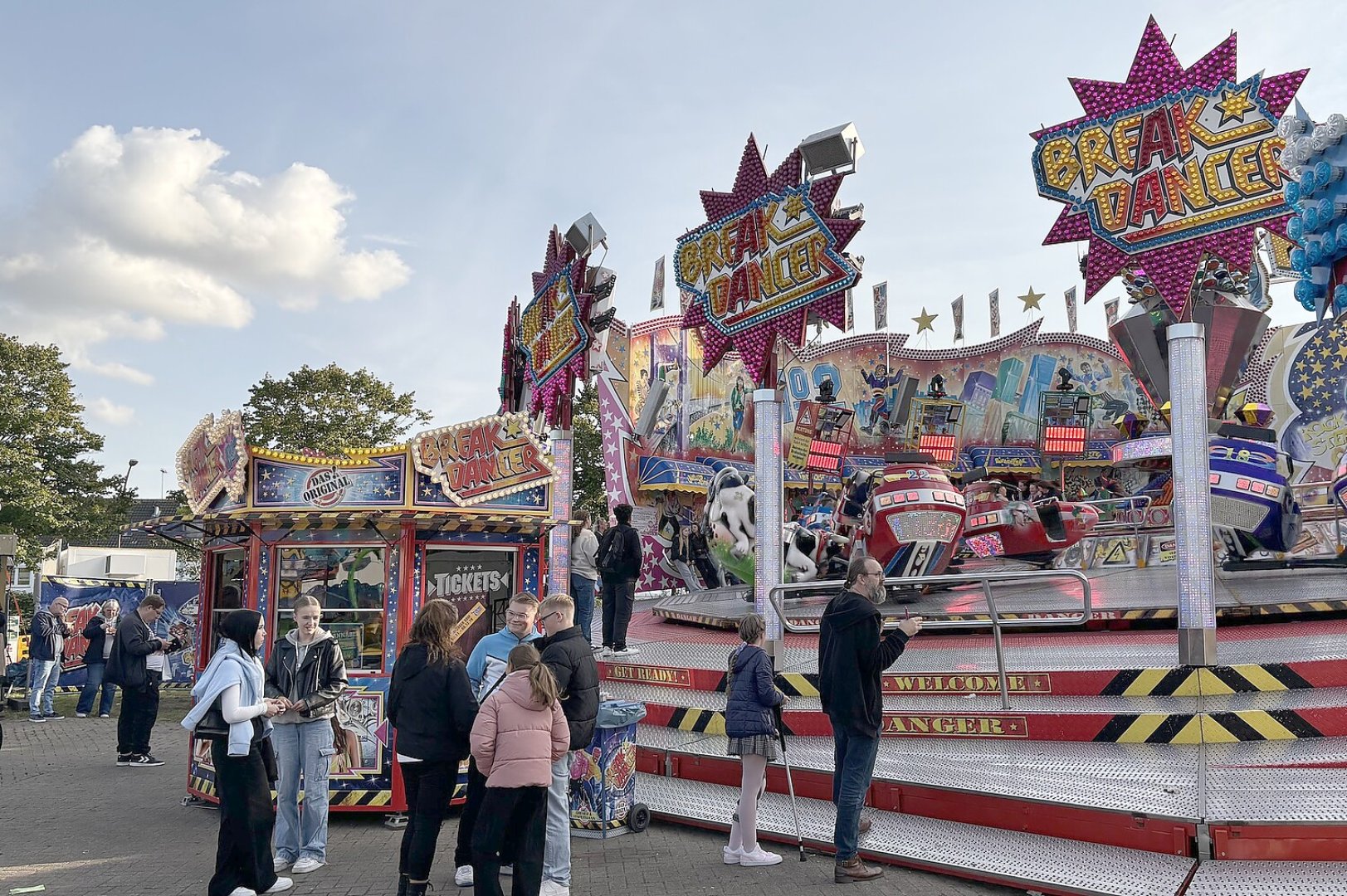 Eindrücke vom Emder Schützenfest  - Bild 10