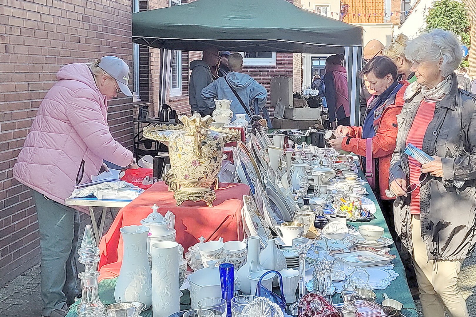 Modenacht und Trödelmarkt in Leer - Bild 21