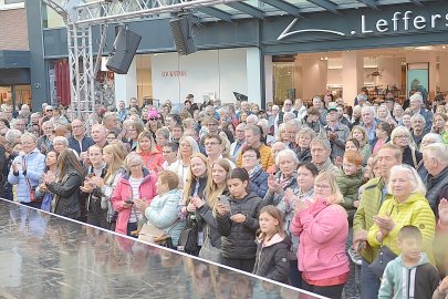 Modenacht und Trödelmarkt in Leer - Bild 32