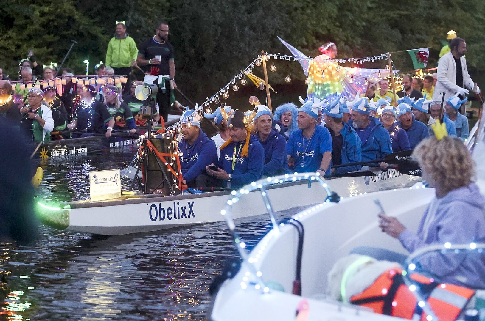 Lampionfahrt in Emden - Bild 1